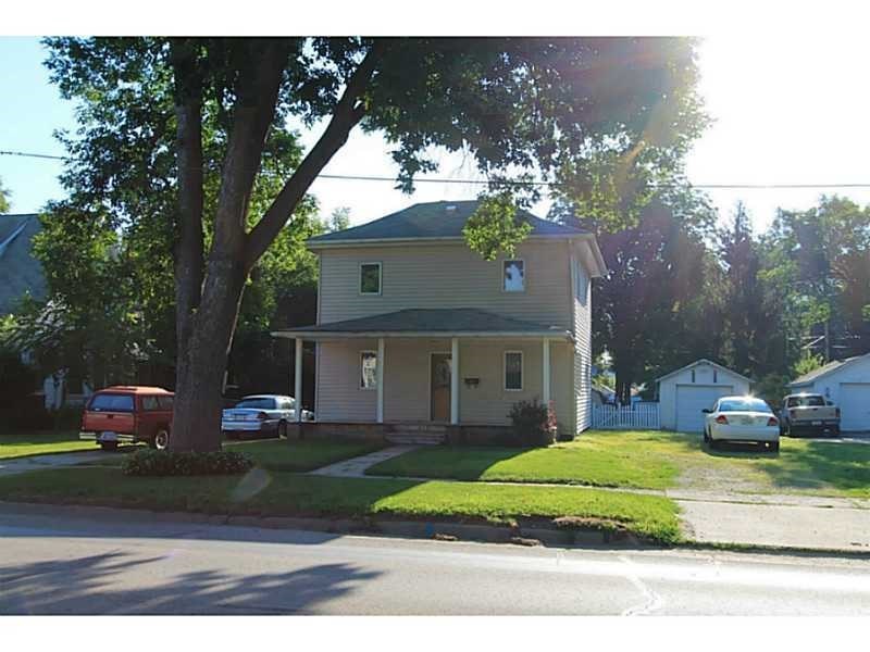 418 N Cedar St Monticello, IA 52310