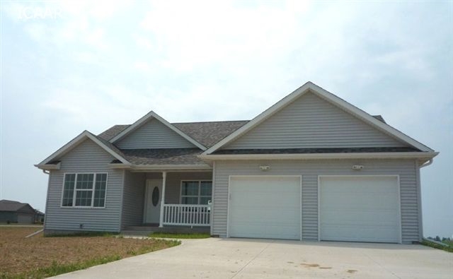 3133 Whispering Ridge Ln Riverside, IA 52327