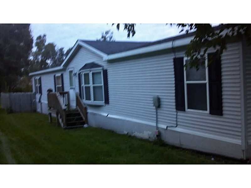 125 2ND ST S Walford, IA 52351