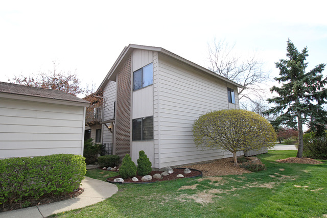 109 Burnside Court Vernon Hills, IL 60061