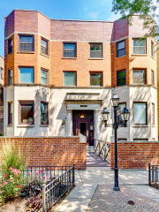 1032 W Byron St #3E Chicago, IL 60613