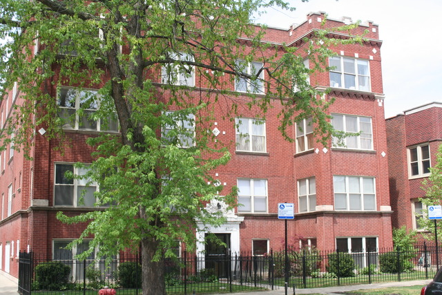 4700 North Monticello Avenue #304 Chicago, IL 60625