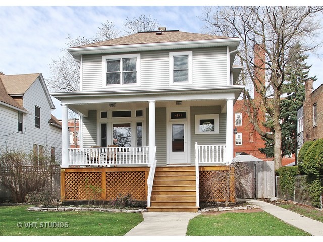 4242 North Keeler Avenue Chicago, IL 60641