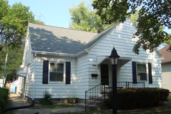 2029 3rd Street Moline, IL 61265