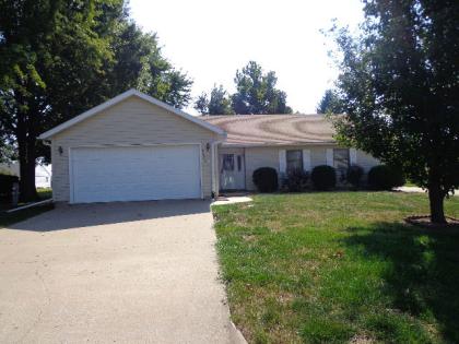 1273 Rebecca Lane Macomb, IL 61455