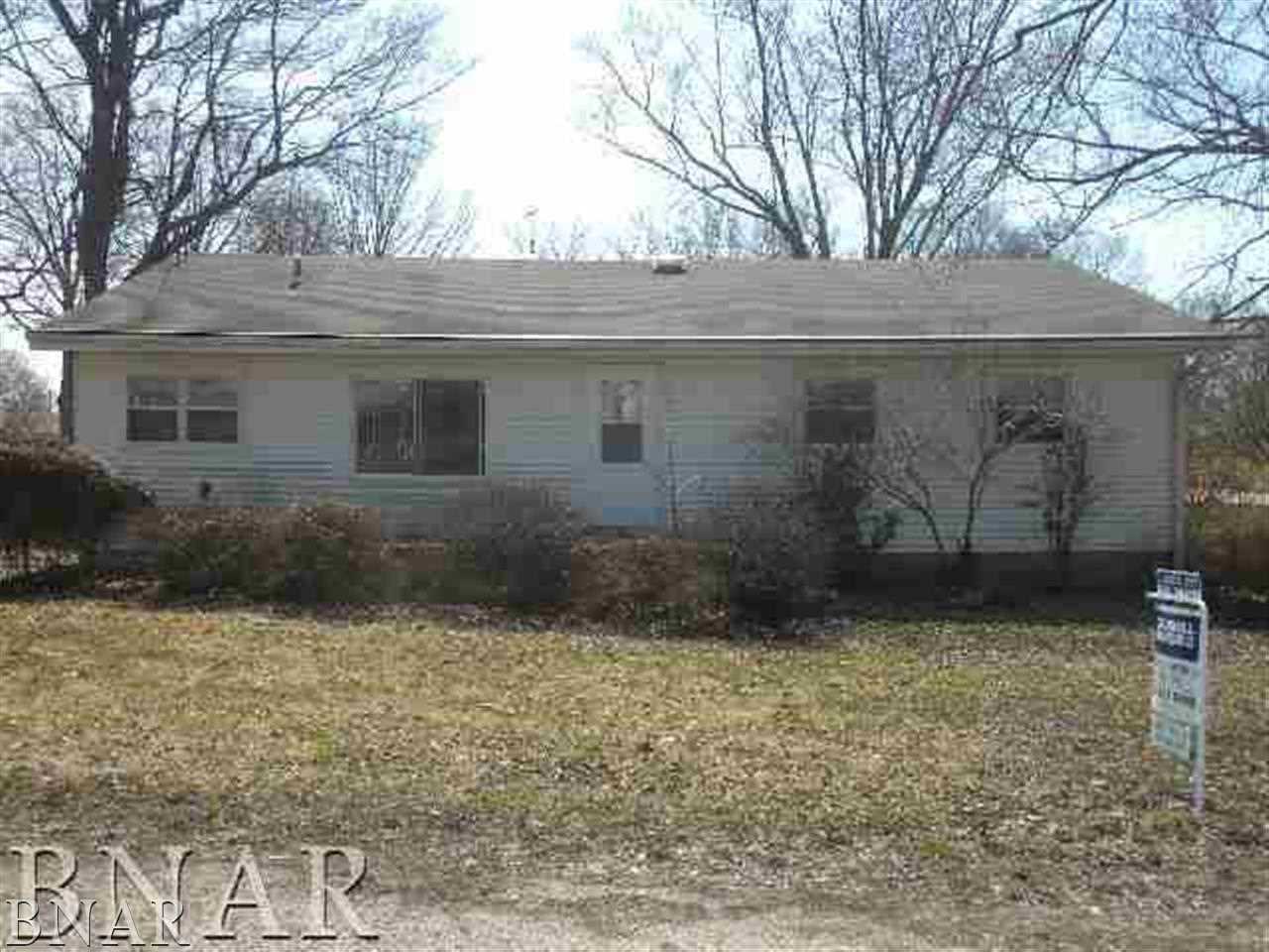 706 E Harrison Saybrook, IL 61770