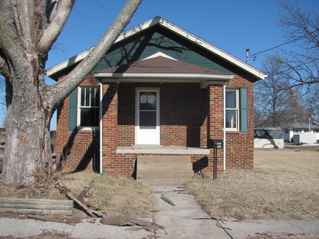 127 West 2nd St Hartford, Il, 62048 Madison County Hartford, IL 62048