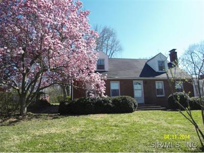 931 BELLEVILLE Street Lebanon, IL 62254