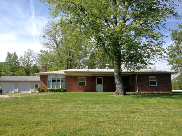 2731 W Old Paris Road West Terre Haute, IN 47885