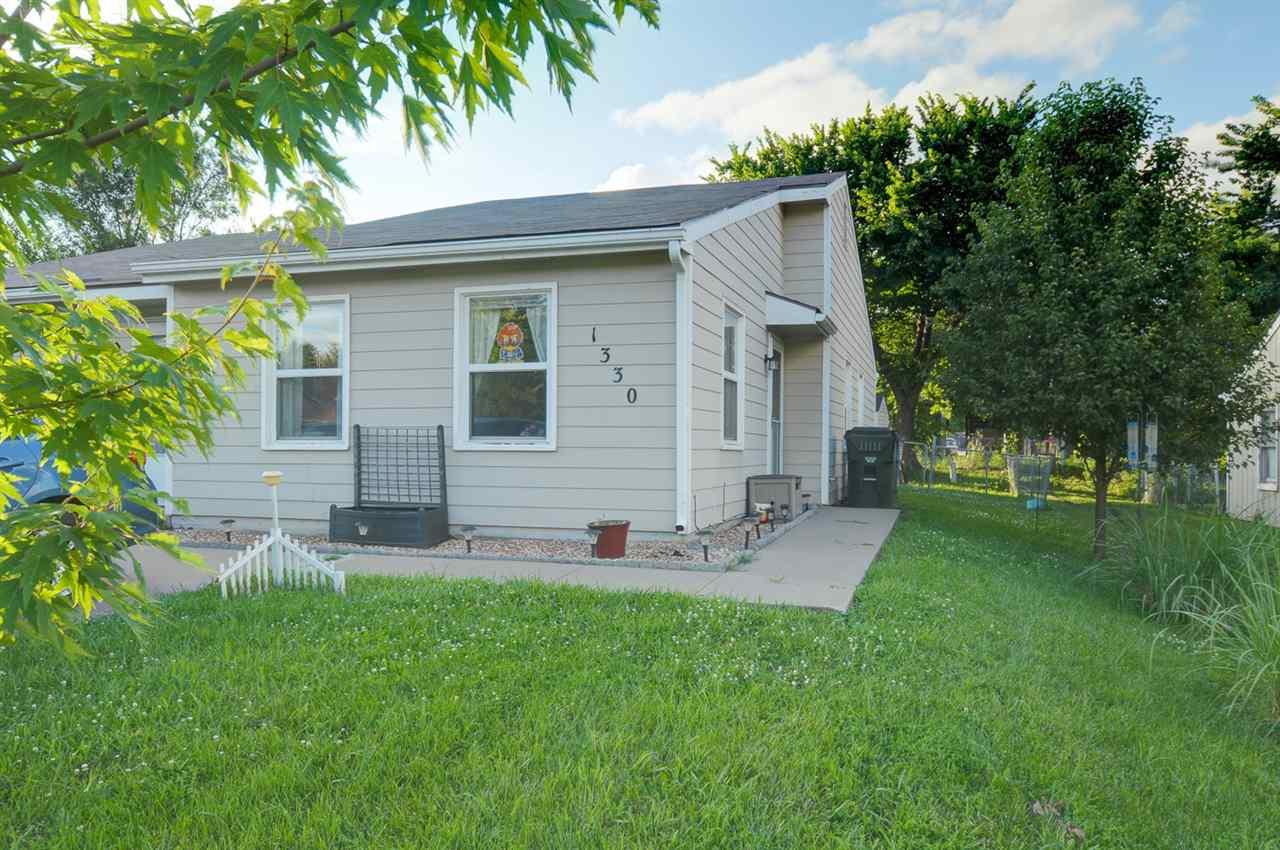 1330 E 25th Ter Lawrence, KS 66046