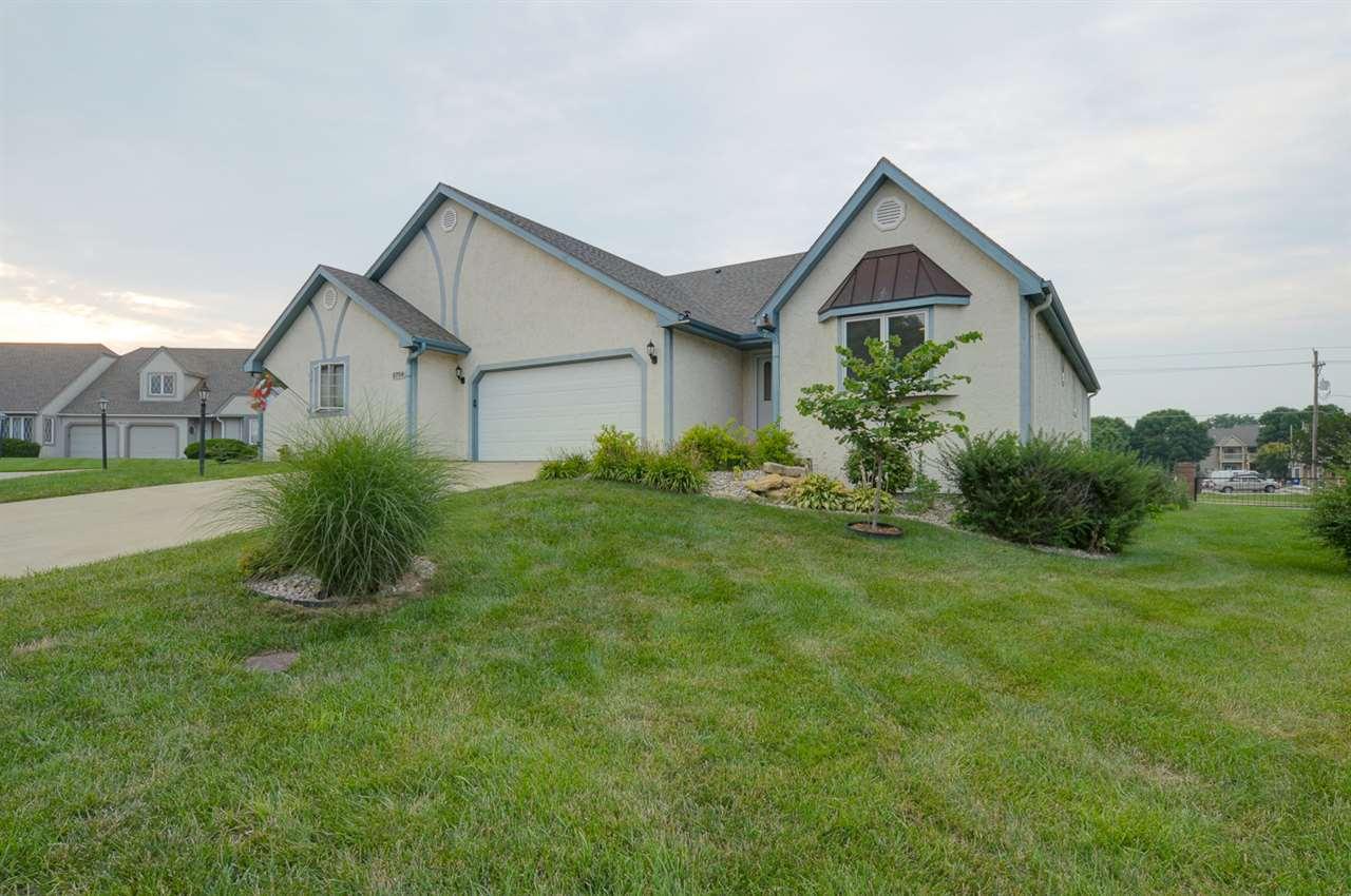 2706 Chipperfield Rd Lawrence, KS 66047