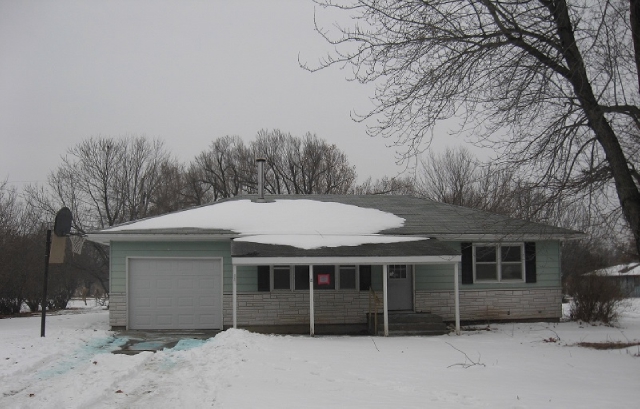 228 N High St Riley, Ks, 66531 Riley County Riley, KS 66531