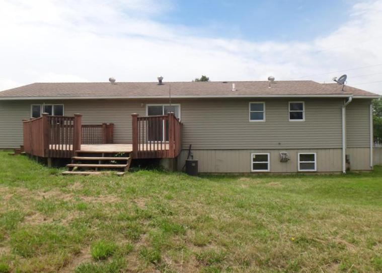 227 Se 40th Ter Topeka, KS 66609