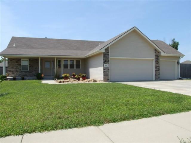 4707 SW Misty Harbor Dr Topeka, KS 66610