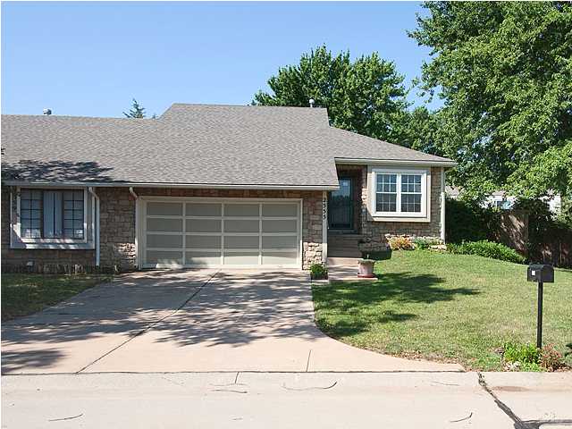 2555 S Yellowstone Ct. Wichita, KS 67215