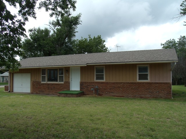 501 N Nickerson St Nickerson, KS 67561