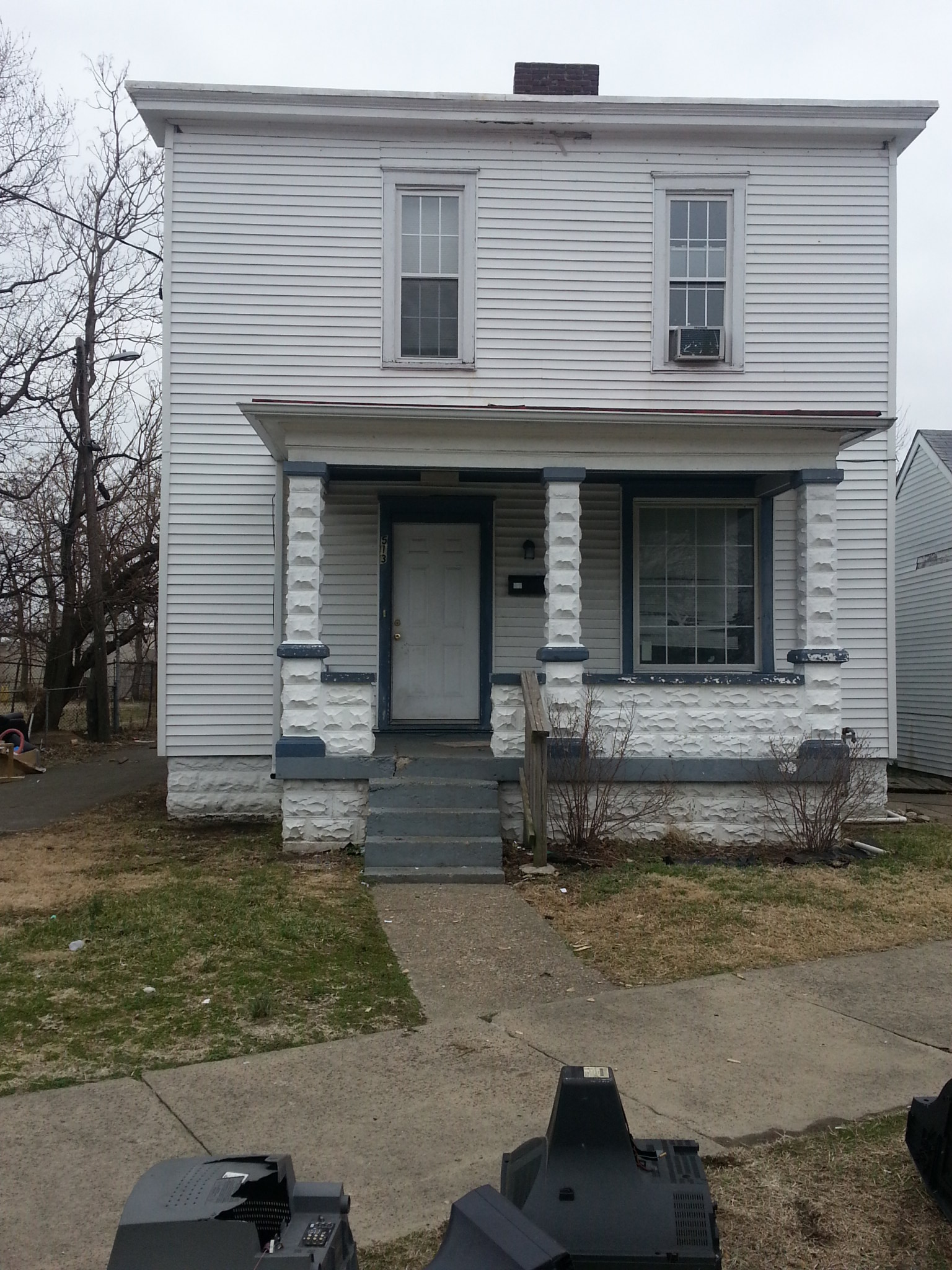 513 N 33rd St Louisville, KY 40212