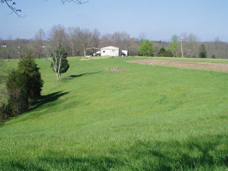 2942 Oakland Rd Brooksville, KY 41004