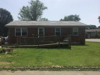 72 Cedarbrook Dr Cynthiana, KY 41031