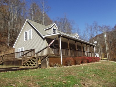 860 Dogwood Fork Road Paintsville, KY 41240