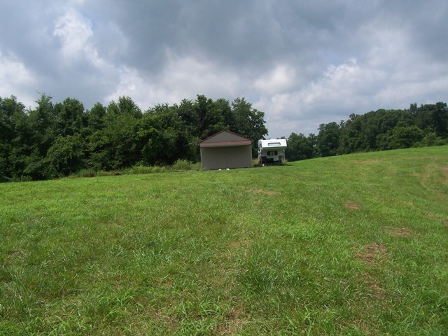 3165 Three Springs Rd. Hardyville, KY 42746