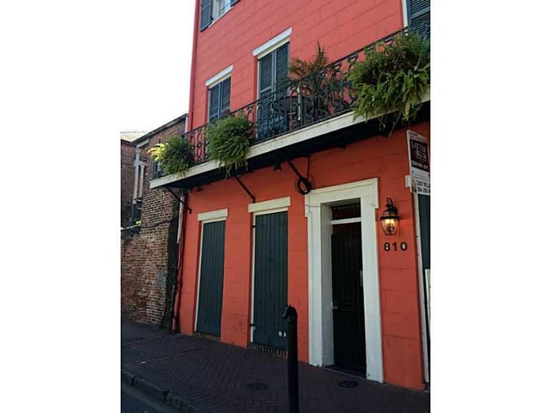 80 St Peter St #1 New Orleans, LA 70112