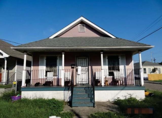 1630 S Saratoga St New Orleans, LA 70113