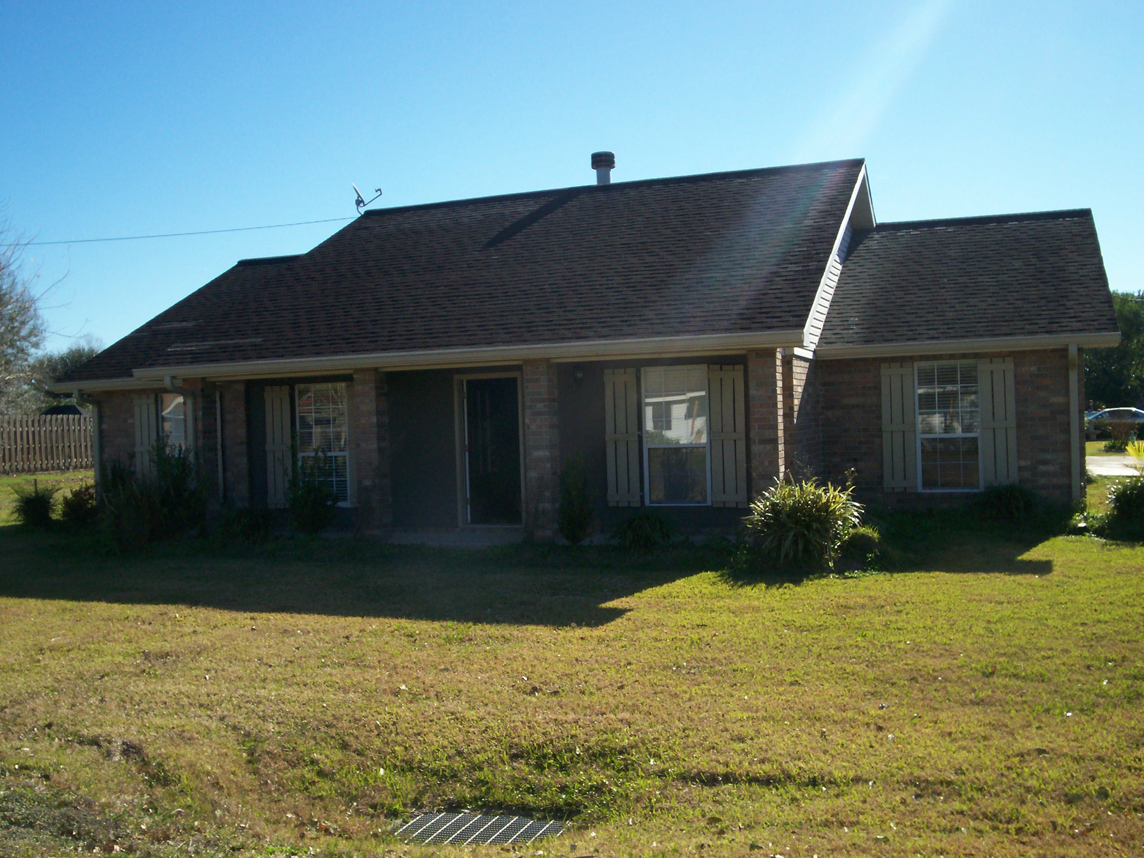 605 Hyland Drive Lockport, LA 70374