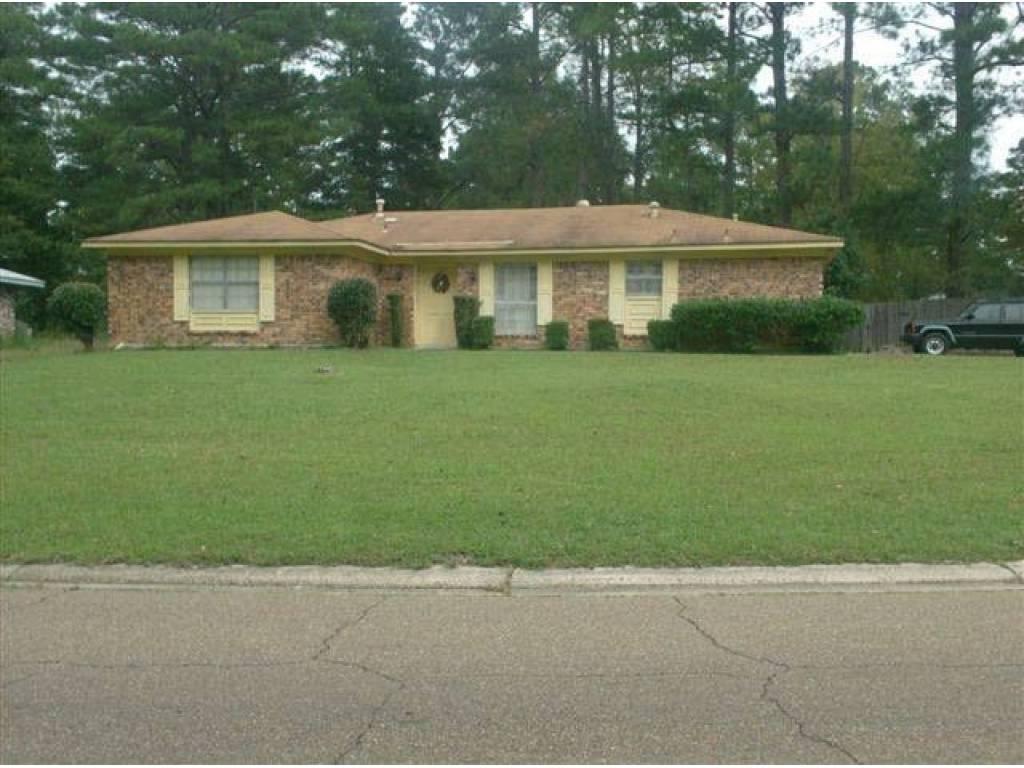 3302 Arthur Dr Ruston, LA 71270