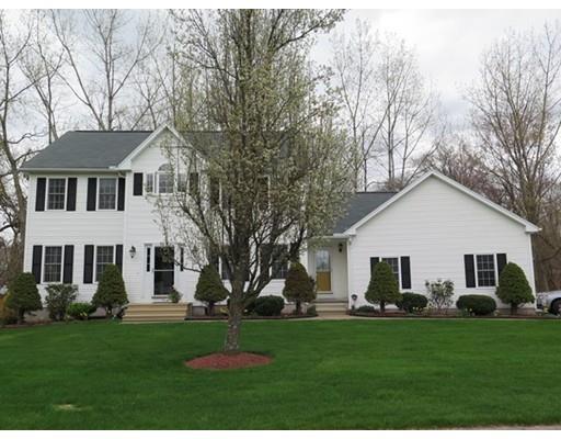 53 Alexander Dr Agawam, MA 01001