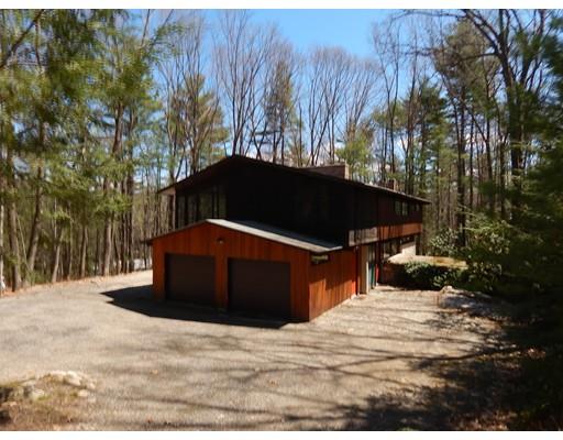 20 Weatherwood Rd Shutesbury, MA 01072