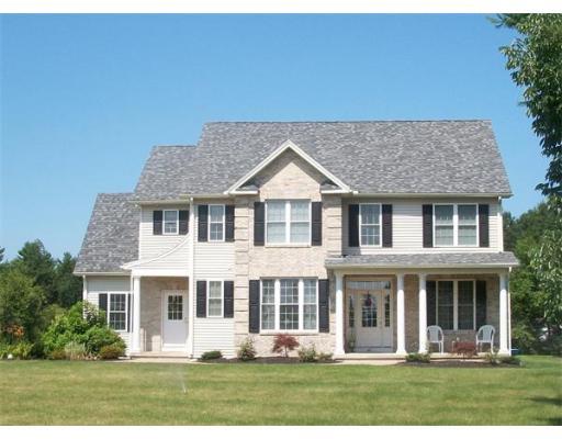 40 Deer Run Southwick, MA 01077