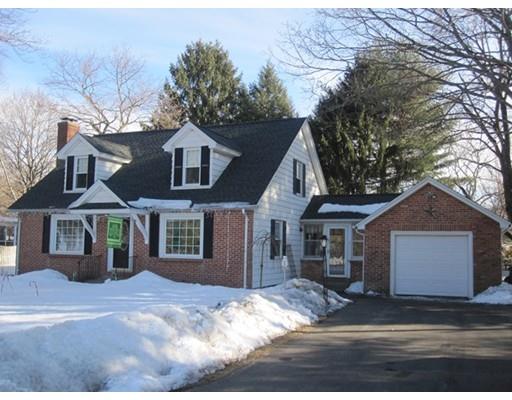 3 Delmor Circle Wilbraham, MA 01095