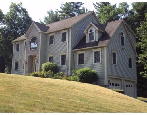 2 Windermere Drive Lunenburg, MA 01462