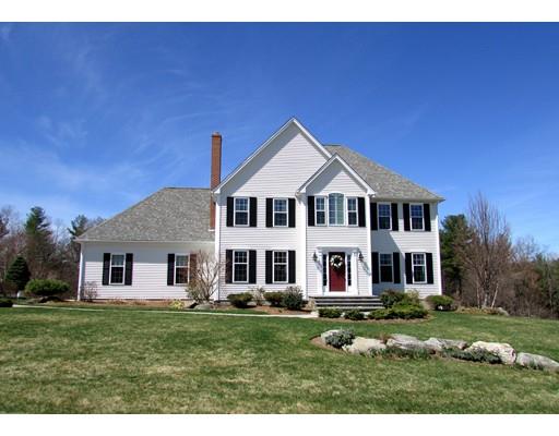 8 Brook Hill Rd Sturbridge, MA 01518