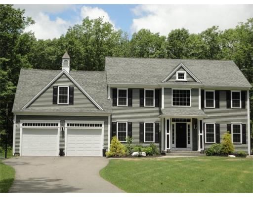 99 Kasey Court Uxbridge, MA 01569