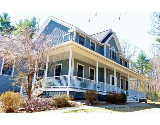 127 Apple Street Essex, MA 01929
