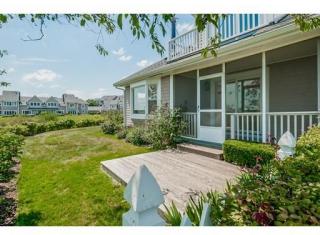 9 Brigantine Ln Quincy, MA 02171