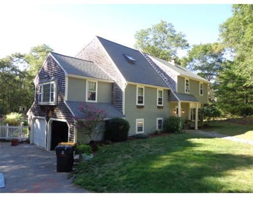 58 Bow St Carver, MA 02330