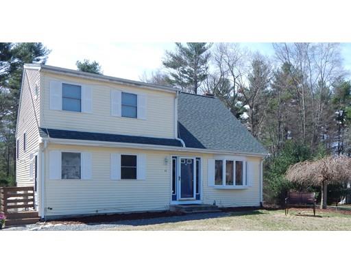 11 Hereford Ln East Bridgewater, MA 02333