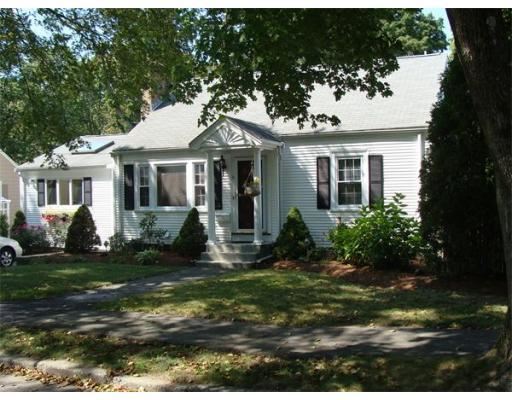 11 Potter Rd Waltham, MA 02453