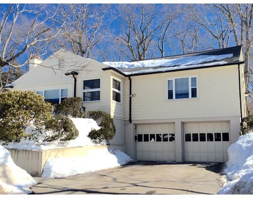 160 Bellingham Rd Brookline, MA 02467