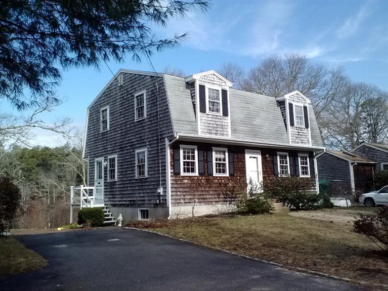 96 Williams Ave Pocasset, MA 02559