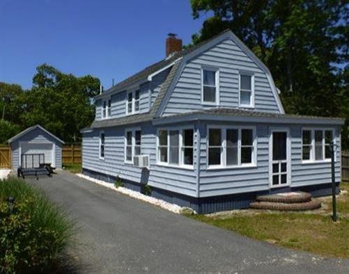 20 Pequot Ave Pocasset, MA 02559