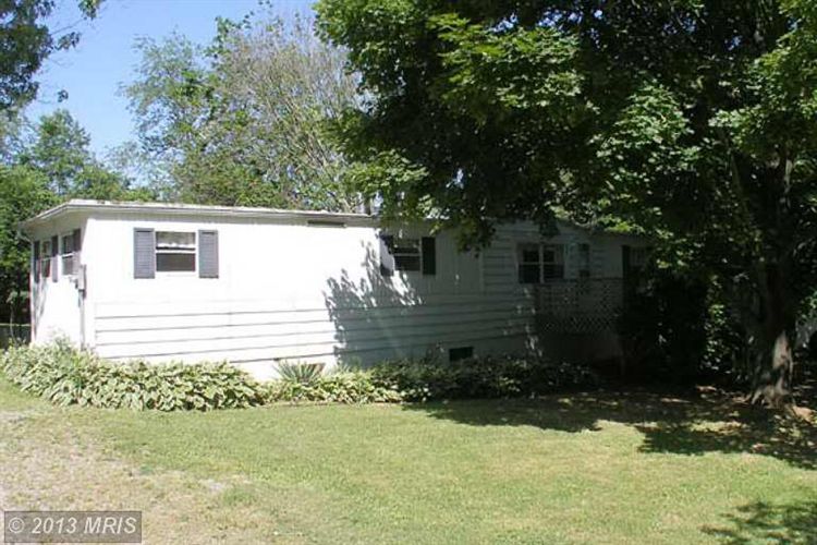 808 SHERRILL DR Pylesville, MD 21132