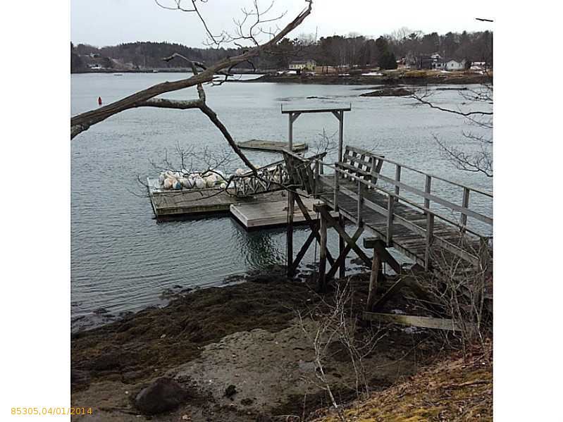 19 Crow Point Lane Boothbay, ME 04571