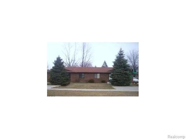 20183 E 14 Mile Rd Clinton Township, MI 48035