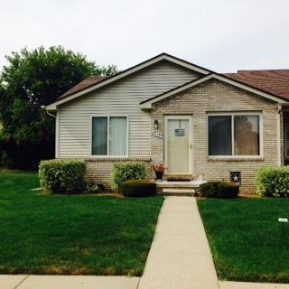 22139 Glenwood St #15 Clinton Township, MI 48035