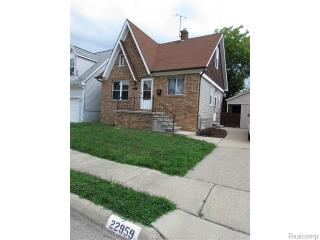 22959 Pleasant St Saint Clair Shores, MI 48080