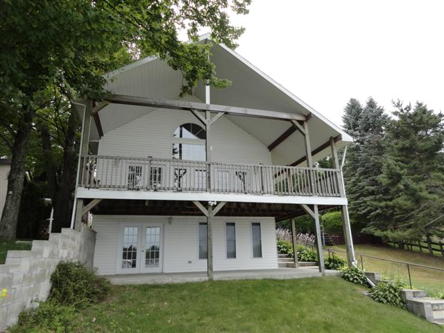 631 S Scott Drive Farwell, MI 48622